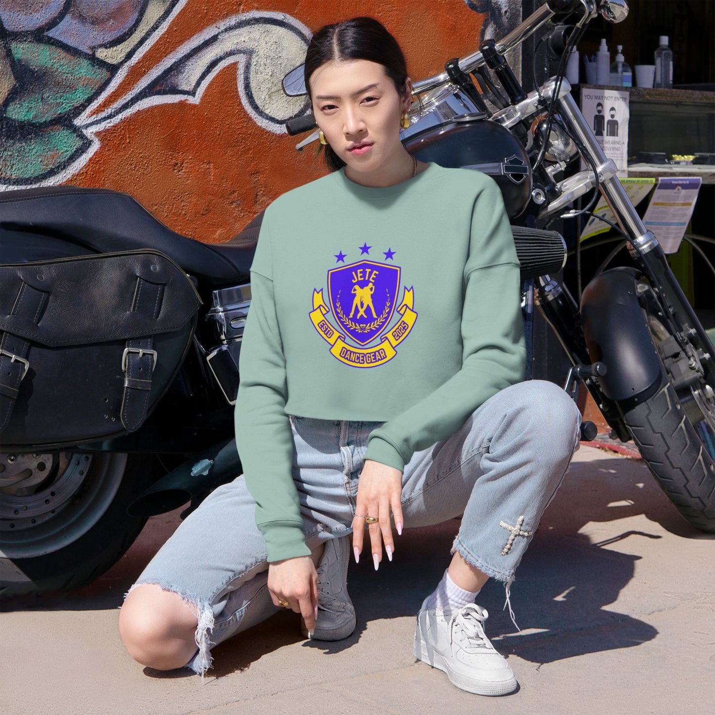 "Jeté Dance Gear" Women’s Cropped Dance Sweatshirt – Bold Collegiate-Inspired Graphic | Trendy Ballet & Studio Apparel for Dancers