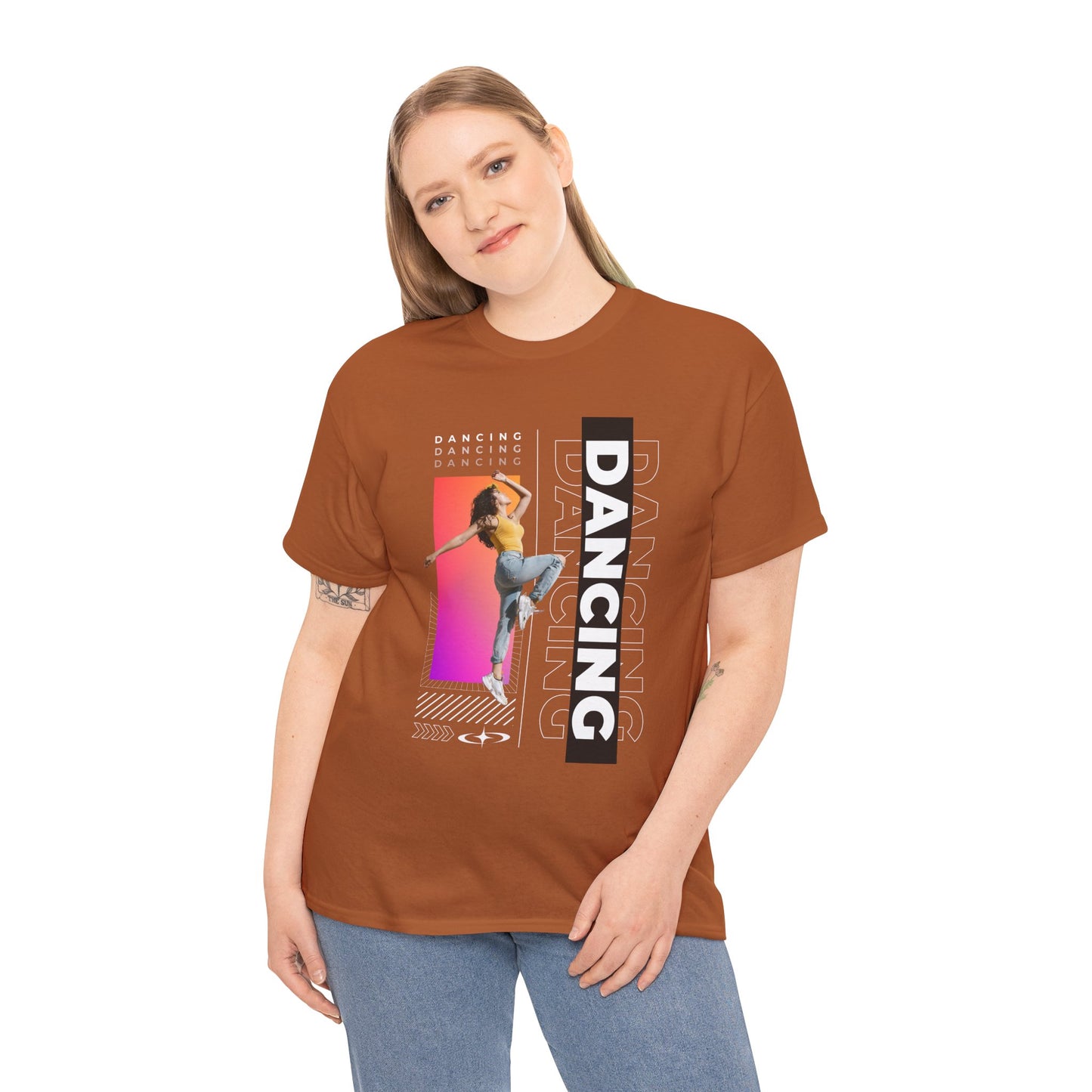 “Dancing” Streetwear-Inspired Female Dancer Unisex Heavy Cotton Tee – Urban Dance Graphic T-Shirt for Performers and Dance Lovers