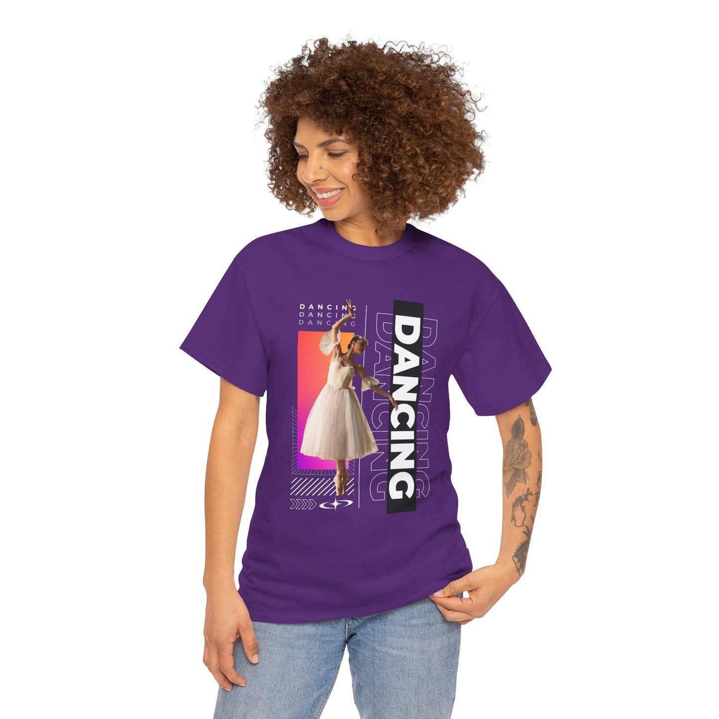 “Dancing” Streetwear-Inspired Female Dancer Unisex Heavy Cotton Tee – Urban Dance Graphic T-Shirt for Performers and Dance Lovers