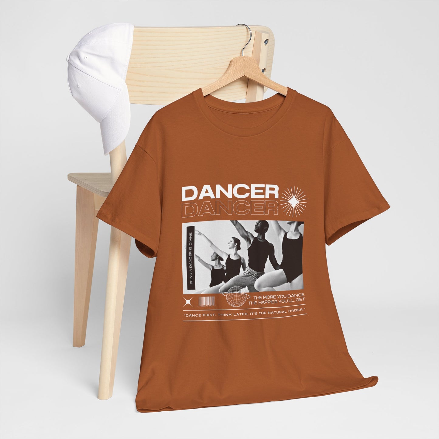 "Dancer" with ballet dancers at the Barre - Unisex Heavy Cotton Tee | Streetwear-Inspired Ballet Training Graphic T-Shirt for Dance Lovers