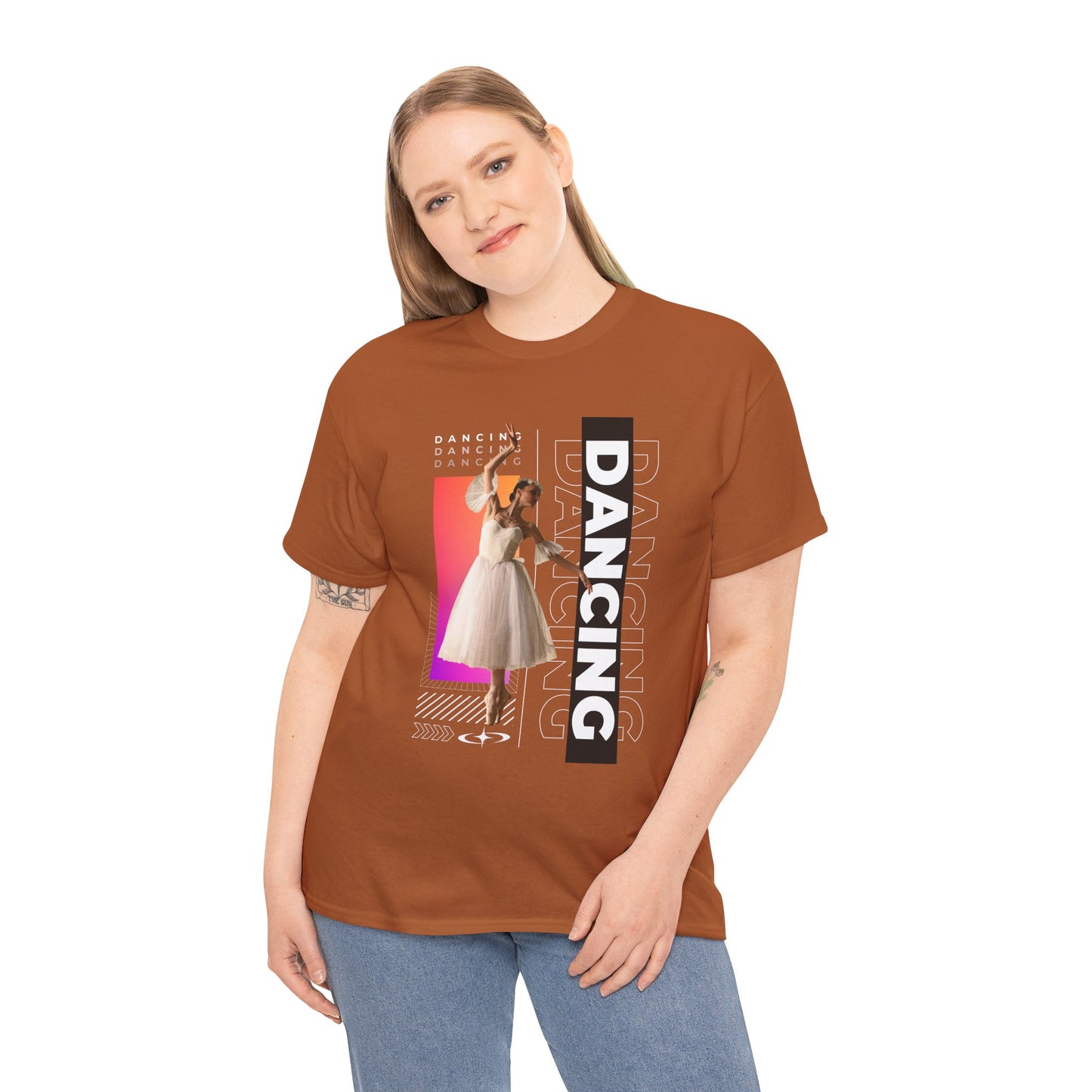 “Dancing” Streetwear-Inspired Female Dancer Unisex Heavy Cotton Tee – Urban Dance Graphic T-Shirt for Performers and Dance Lovers