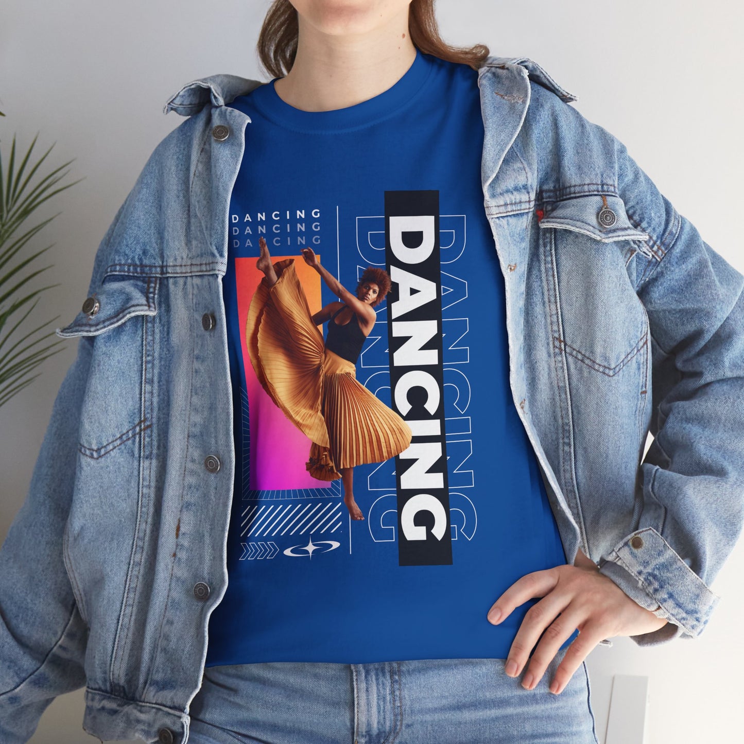 “Dancing” Streetwear-Inspired Female Dancer Unisex Heavy Cotton Tee – Urban Dance Graphic T-Shirt for Performers and Dance Lovers
