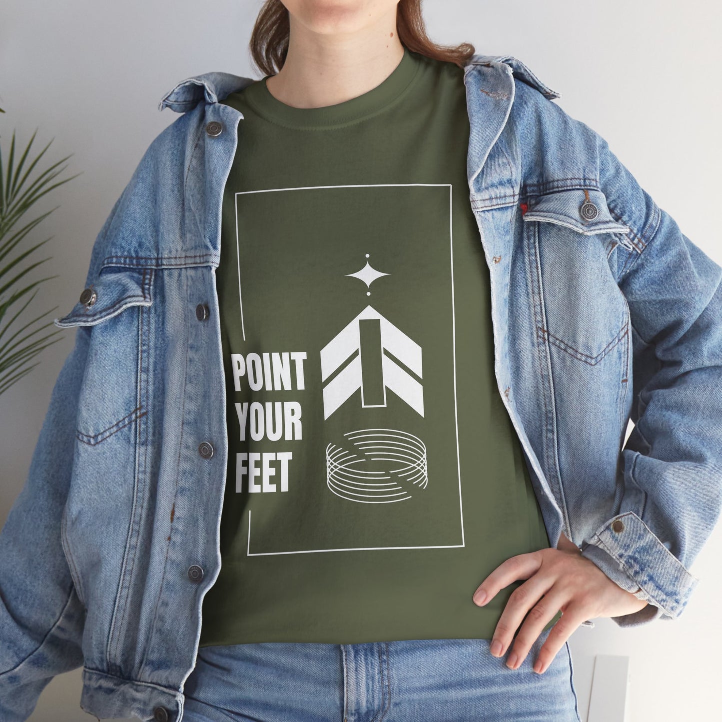 "Point Your Feet" Streetwear Dance Tee – Unisex Heavy Cotton Ballet-Inspired T-Shirt for Dancers