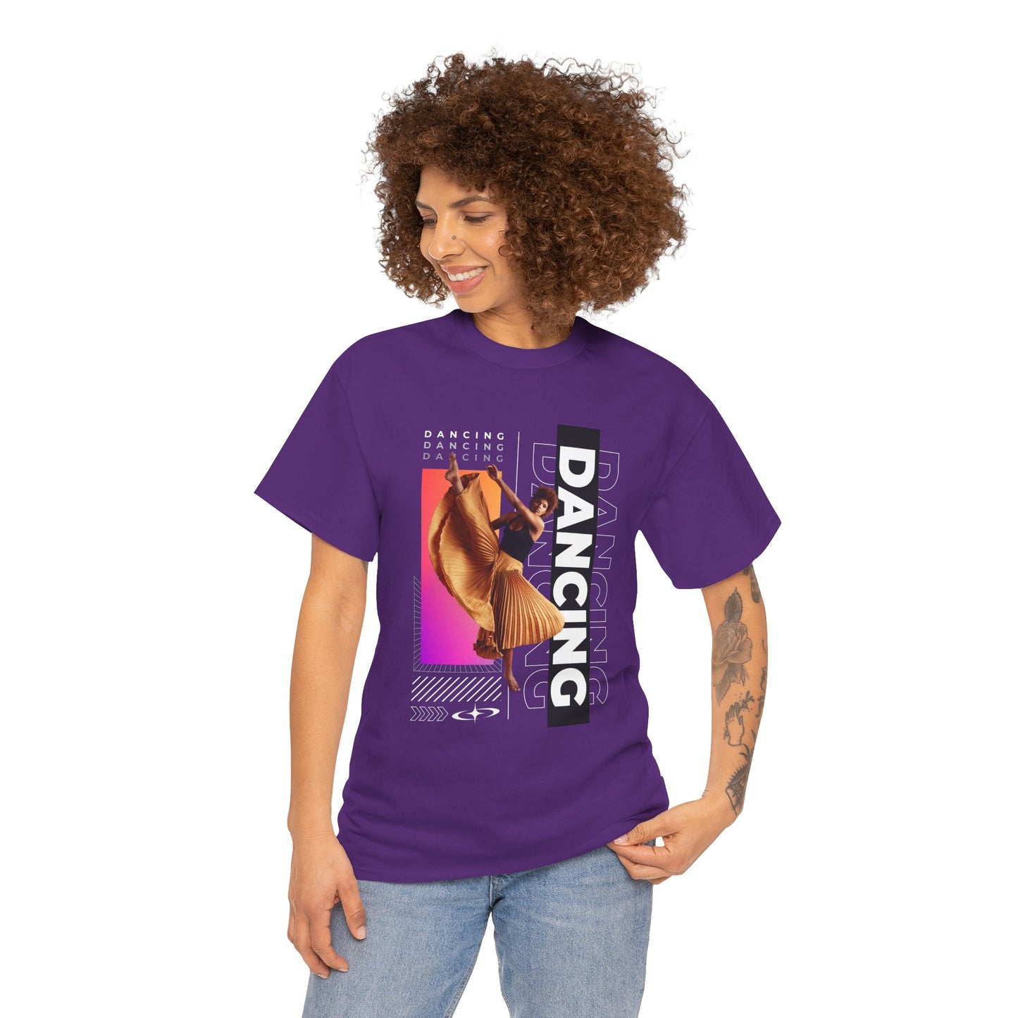 “Dancing” Streetwear-Inspired Female Dancer Unisex Heavy Cotton Tee – Urban Dance Graphic T-Shirt for Performers and Dance Lovers