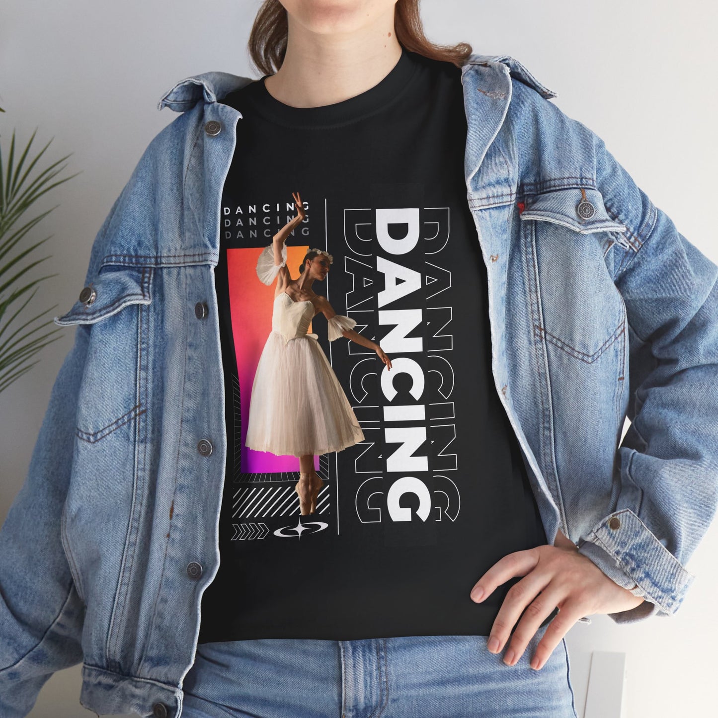 “Dancing” Streetwear-Inspired Female Dancer Unisex Heavy Cotton Tee – Urban Dance Graphic T-Shirt for Performers and Dance Lovers