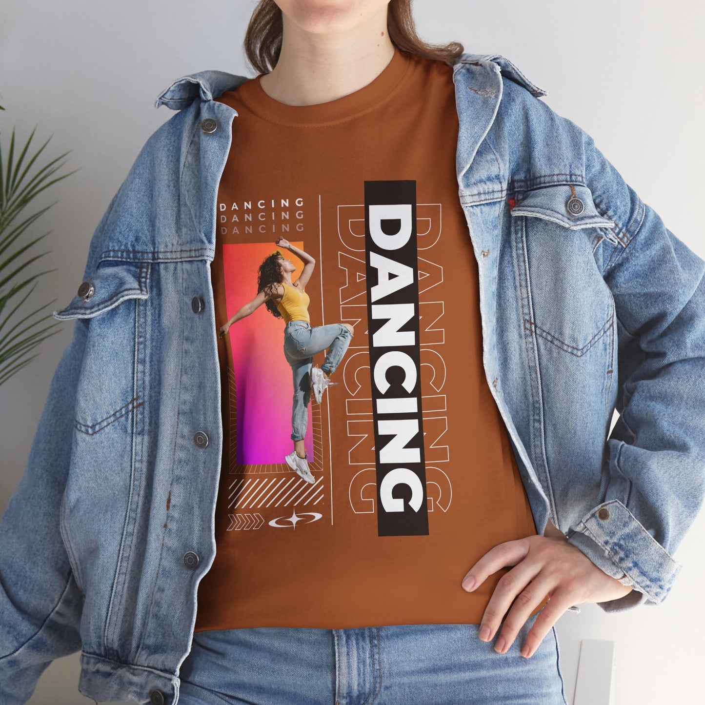 “Dancing” Streetwear-Inspired Female Dancer Unisex Heavy Cotton Tee – Urban Dance Graphic T-Shirt for Performers and Dance Lovers
