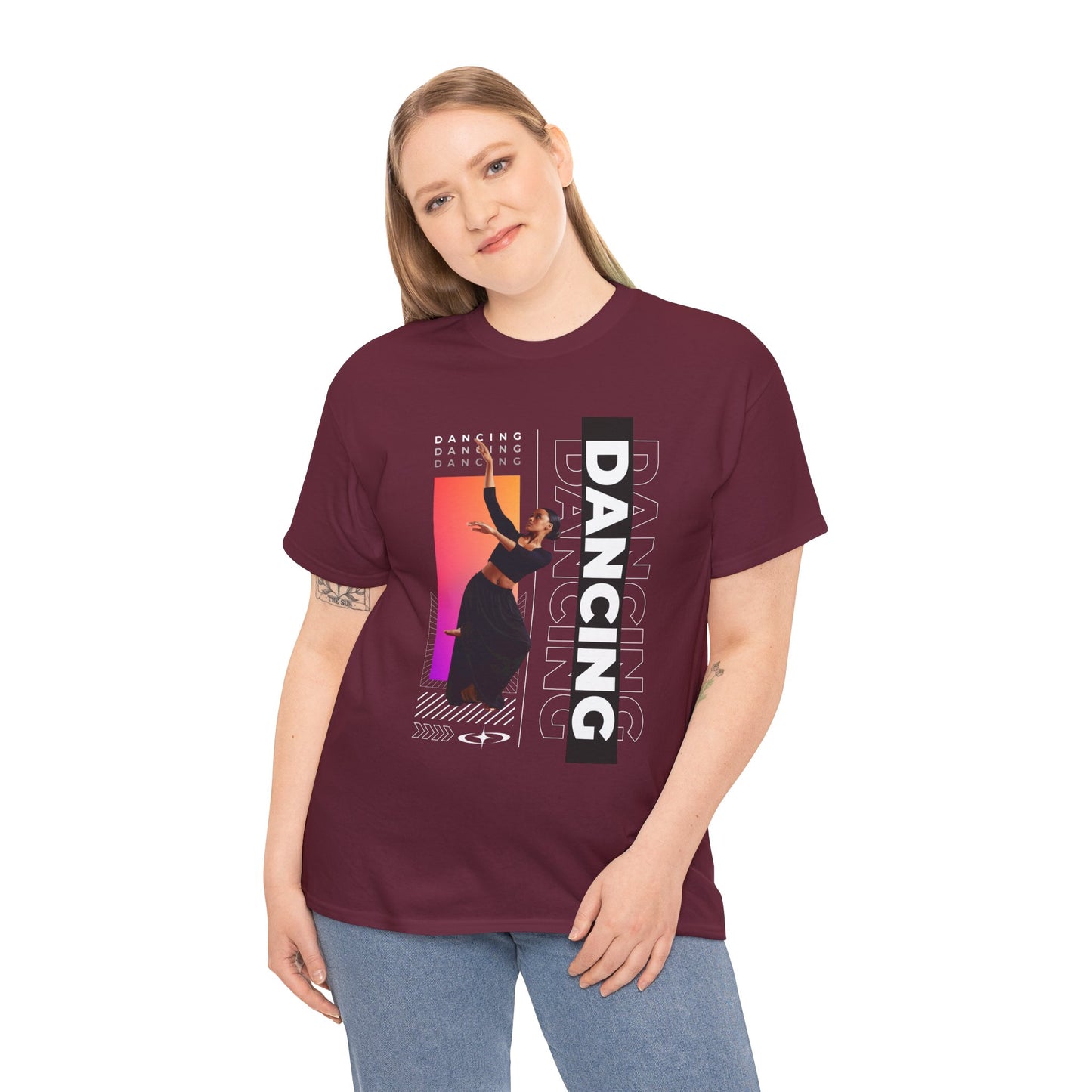 “Dancing” Streetwear-Inspired Female Dancer Unisex Heavy Cotton Tee – Urban Dance Graphic T-Shirt for Performers and Dance Lovers