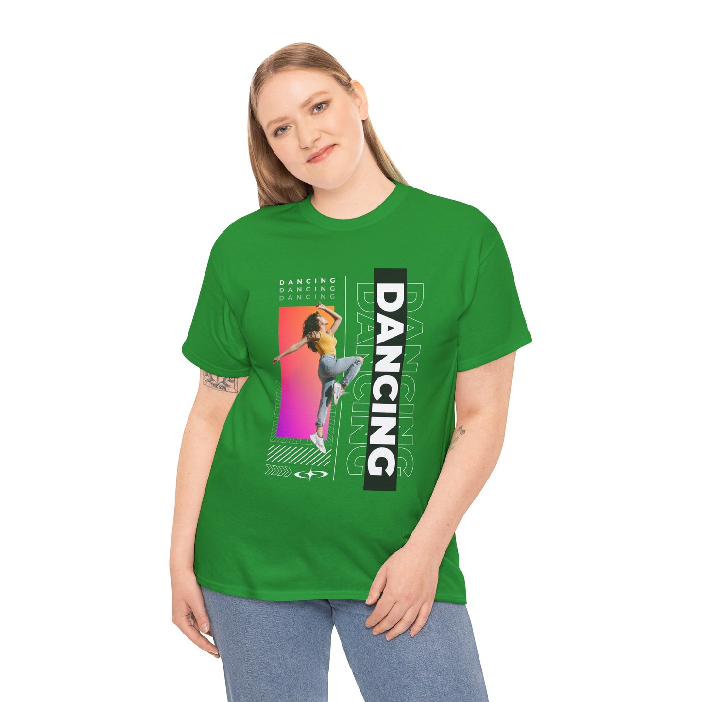 “Dancing” Streetwear-Inspired Female Dancer Unisex Heavy Cotton Tee – Urban Dance Graphic T-Shirt for Performers and Dance Lovers