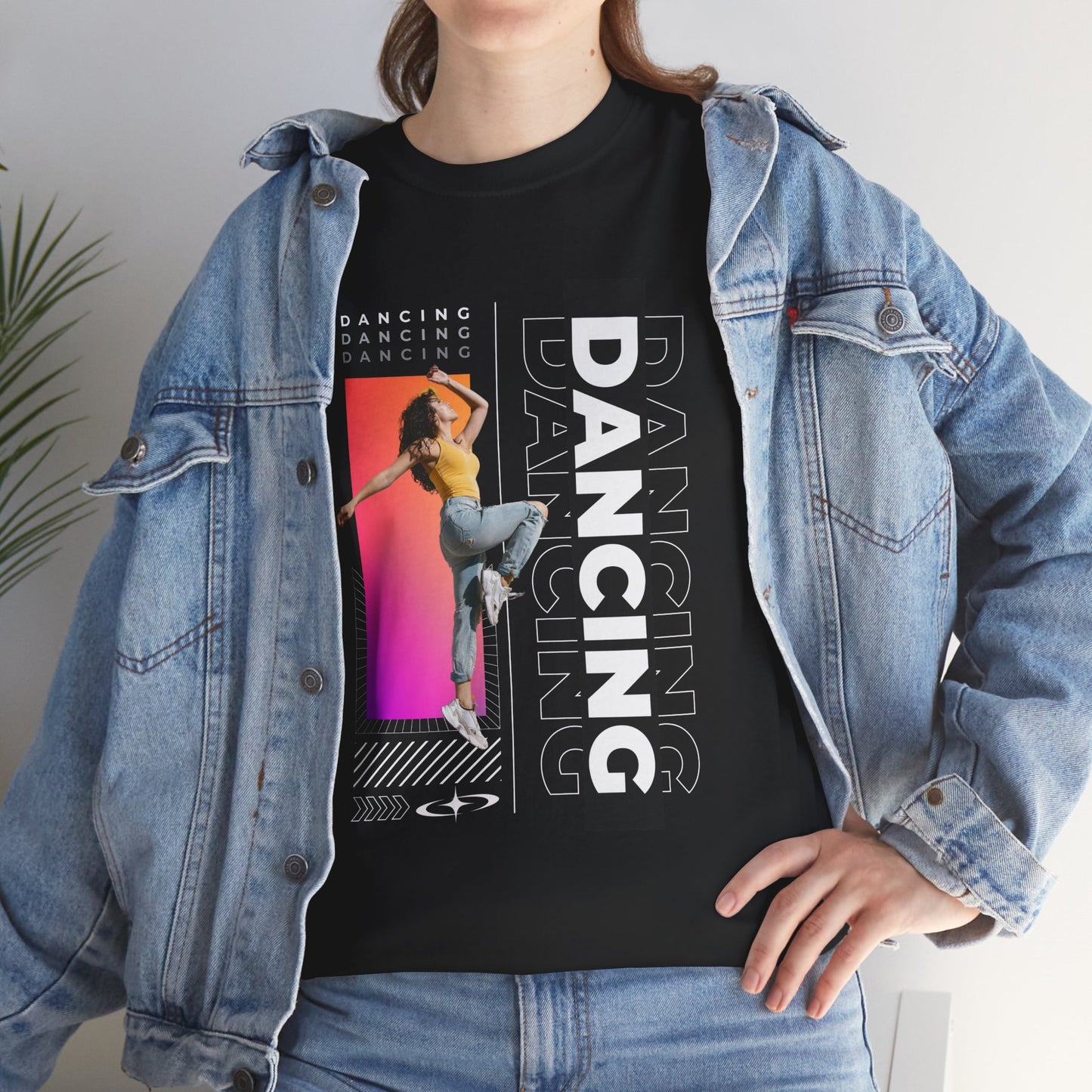 “Dancing” Streetwear-Inspired Female Dancer Unisex Heavy Cotton Tee – Urban Dance Graphic T-Shirt for Performers and Dance Lovers