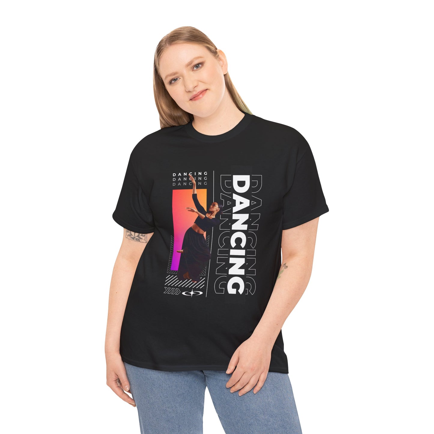 “Dancing” Streetwear-Inspired Female Dancer Unisex Heavy Cotton Tee – Urban Dance Graphic T-Shirt for Performers and Dance Lovers
