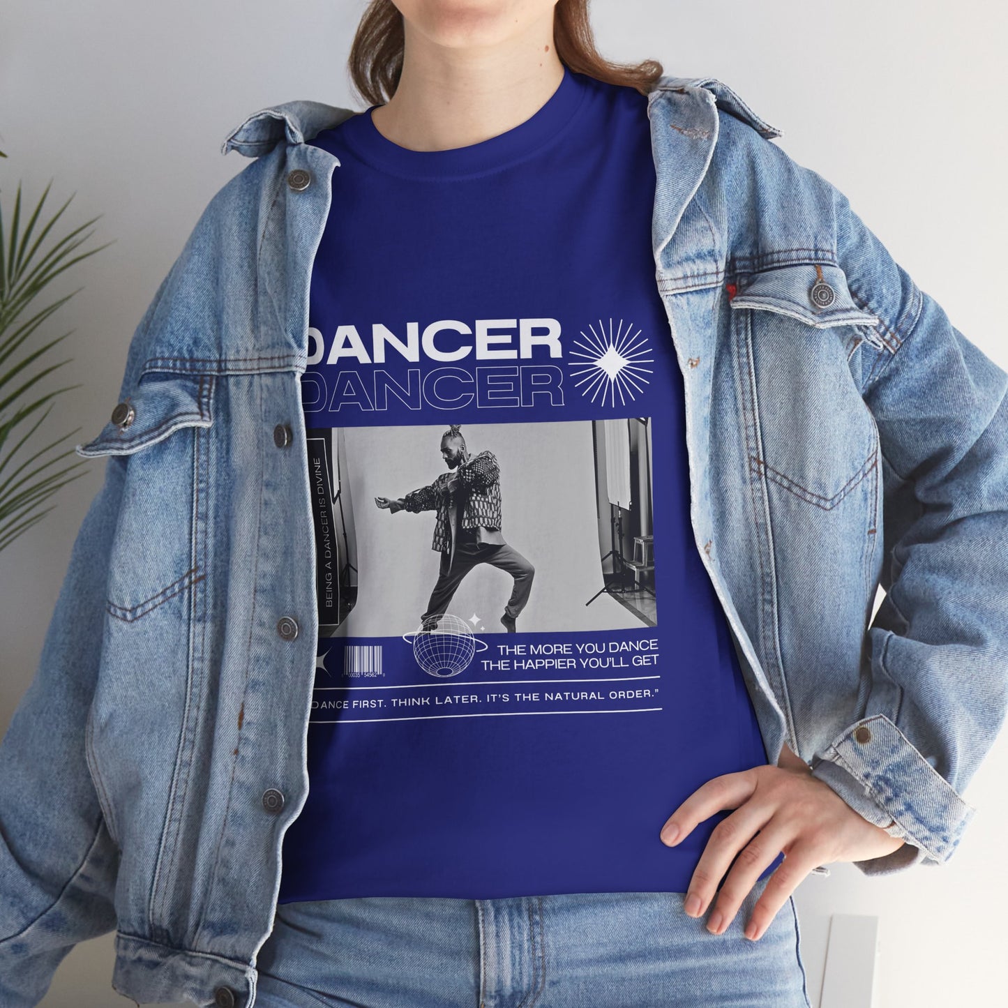 "Dancer "Jazz Pose Unisex Heavy Cotton Tee – Streetwear-Inspired Jazz Dance Graphic T-Shirt for Performers