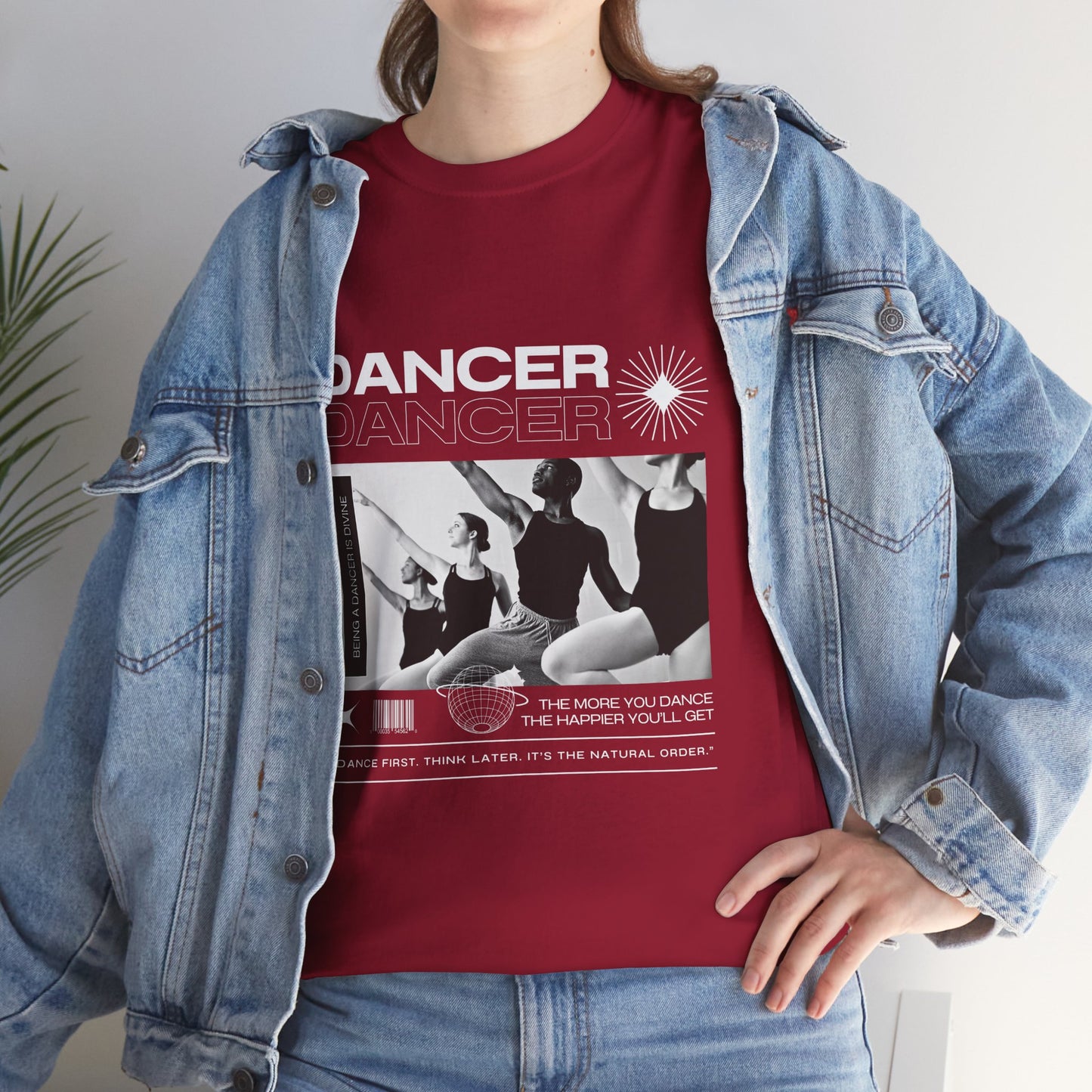 "Dancer" with ballet dancers at the Barre - Unisex Heavy Cotton Tee | Streetwear-Inspired Ballet Training Graphic T-Shirt for Dance Lovers