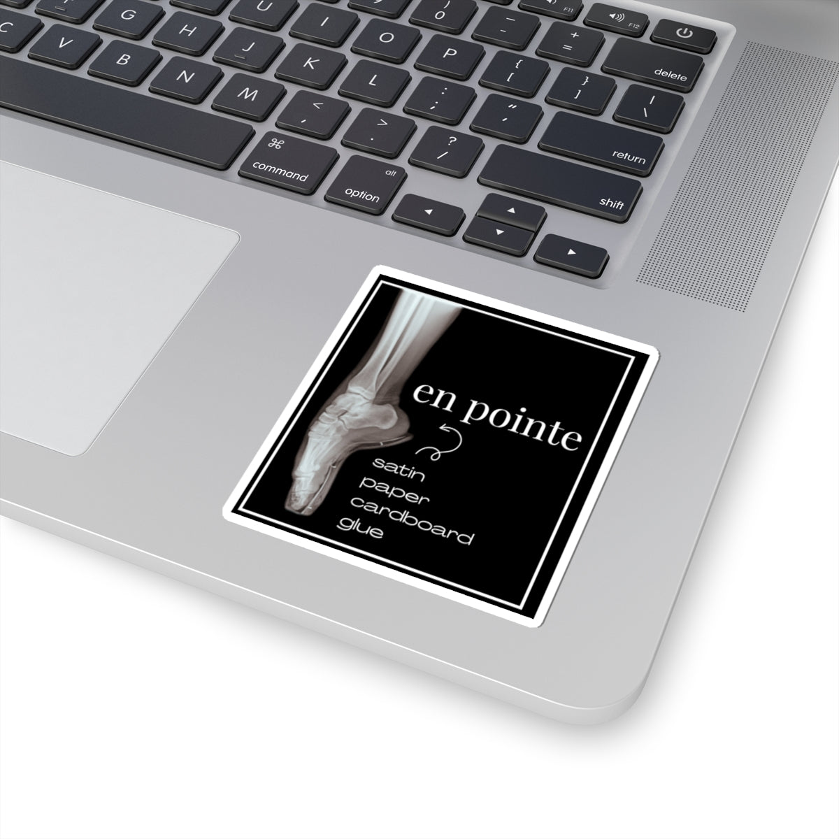 "I Dance En Pointe" Kiss-Cut Sticker – Ballet-Themed Vinyl Sticker with X-Ray Foot Design for Dancers and Dance Lovers