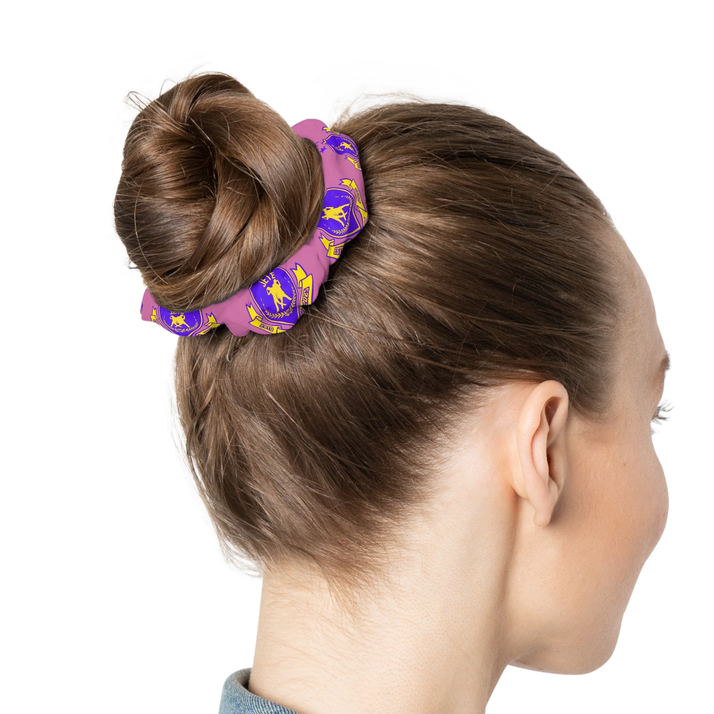 “Jeté Dance Gear” Scrunchie – Collegiate-Inspired Dance Team Hair Accessory for Dancers