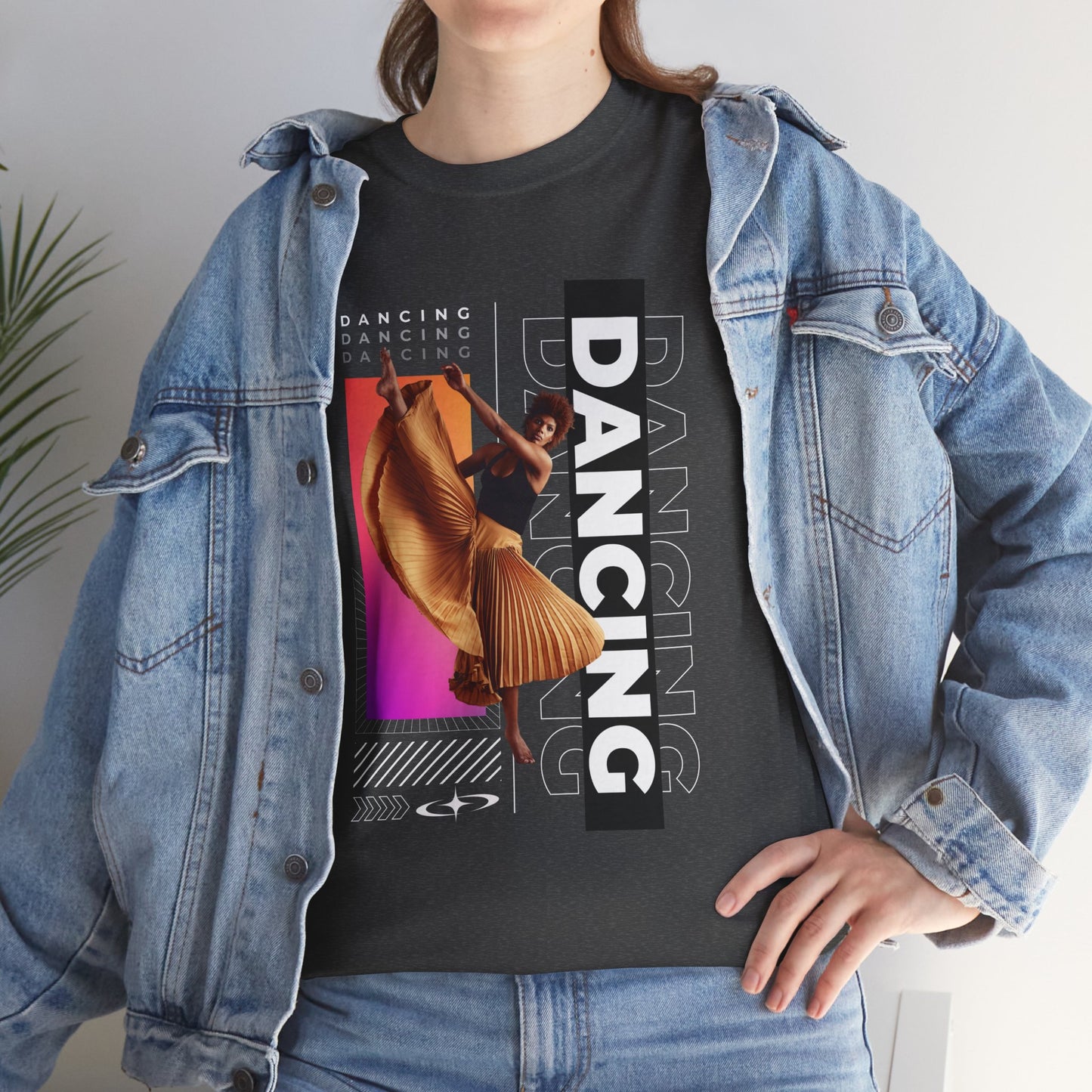 “Dancing” Streetwear-Inspired Female Dancer Unisex Heavy Cotton Tee – Urban Dance Graphic T-Shirt for Performers and Dance Lovers