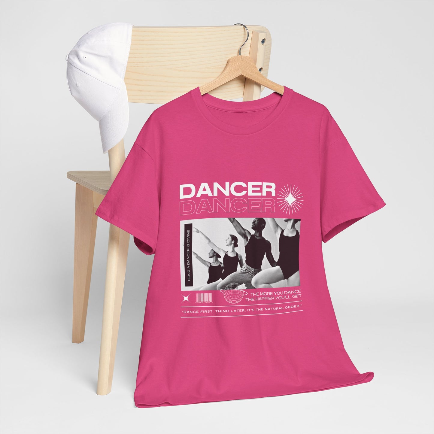 "Dancer" with ballet dancers at the Barre - Unisex Heavy Cotton Tee | Streetwear-Inspired Ballet Training Graphic T-Shirt for Dance Lovers