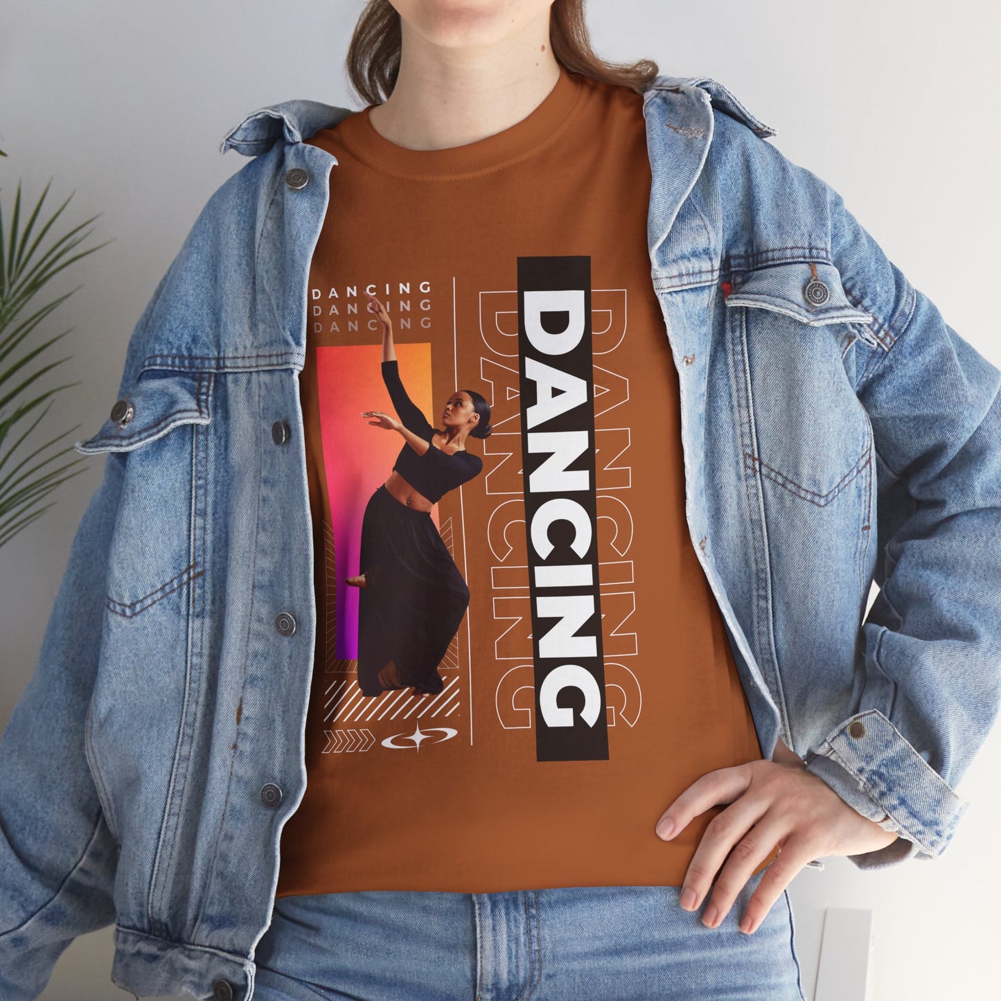 “Dancing” Streetwear-Inspired Female Dancer Unisex Heavy Cotton Tee – Urban Dance Graphic T-Shirt for Performers and Dance Lovers