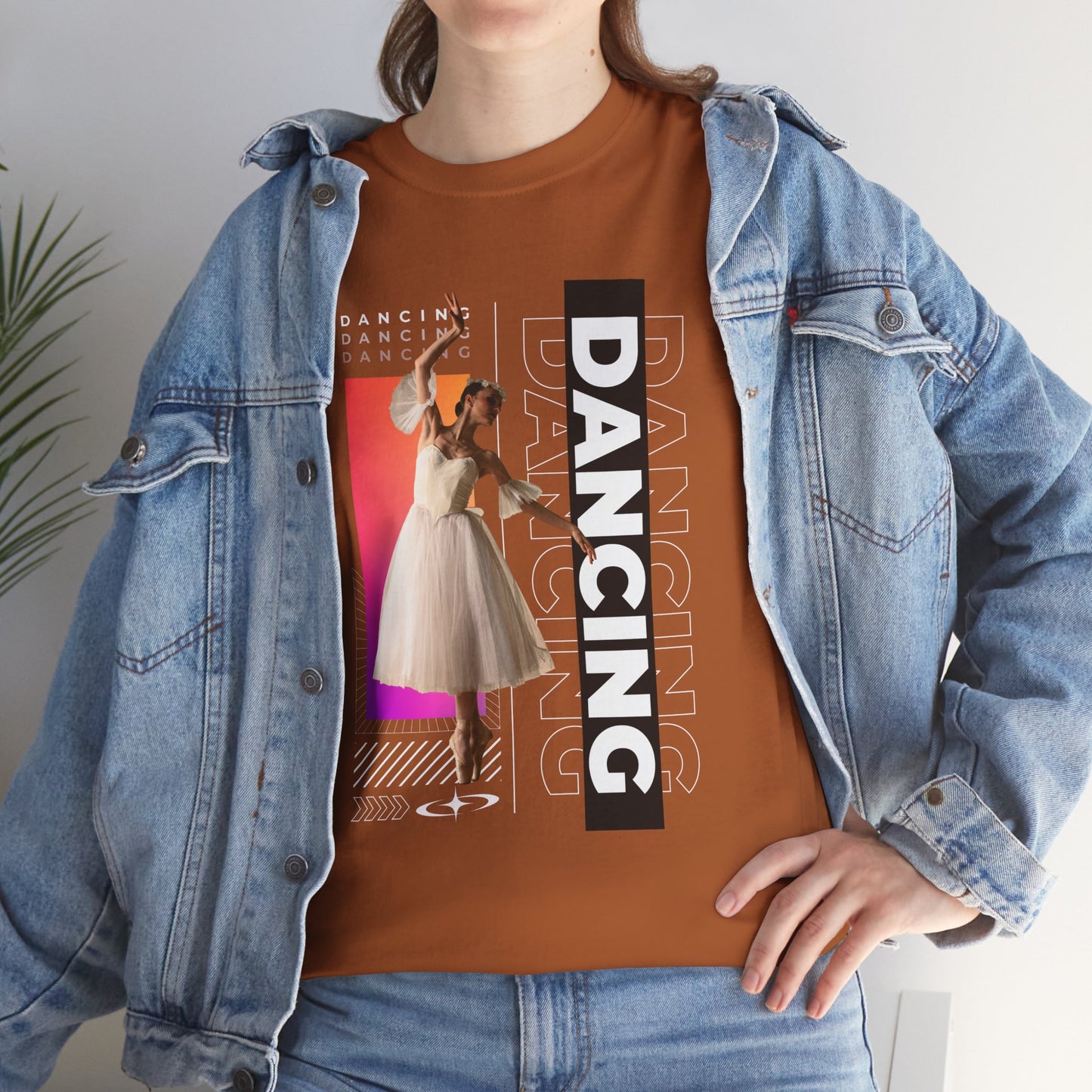 “Dancing” Streetwear-Inspired Female Dancer Unisex Heavy Cotton Tee – Urban Dance Graphic T-Shirt for Performers and Dance Lovers