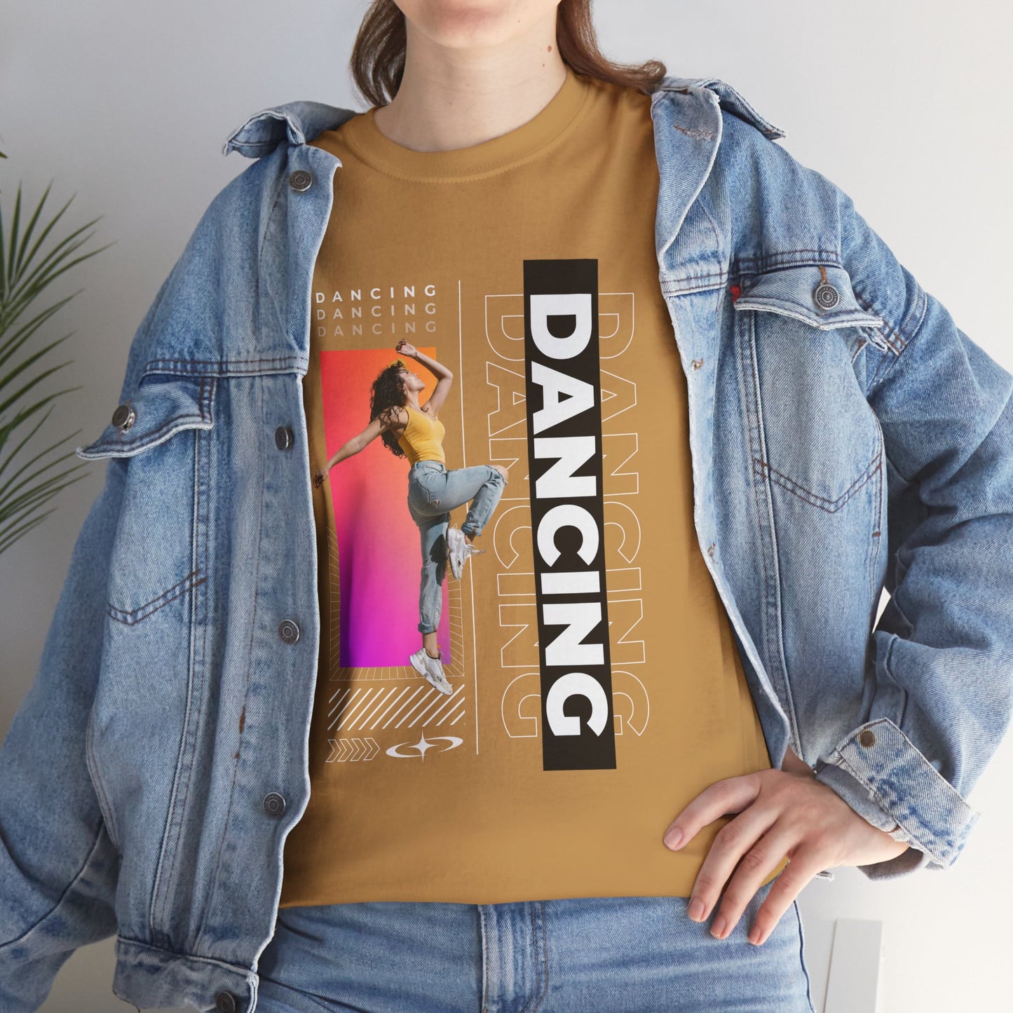 “Dancing” Streetwear-Inspired Female Dancer Unisex Heavy Cotton Tee – Urban Dance Graphic T-Shirt for Performers and Dance Lovers