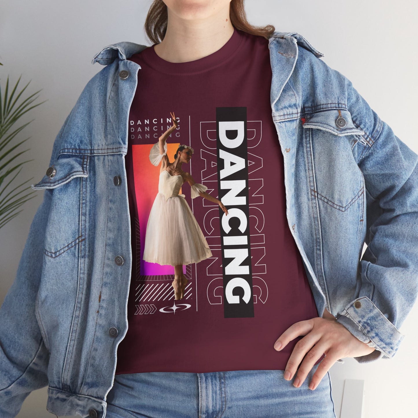 “Dancing” Streetwear-Inspired Female Dancer Unisex Heavy Cotton Tee – Urban Dance Graphic T-Shirt for Performers and Dance Lovers