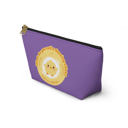 "What do you call a dancing chick? Poultry in Motion." Makeup Bag – Funny Dancing Chick Pun with Cute Chicken Graphic – Dance-Themed Zipper Pouch for Cosmetics, Accessories & Gifts