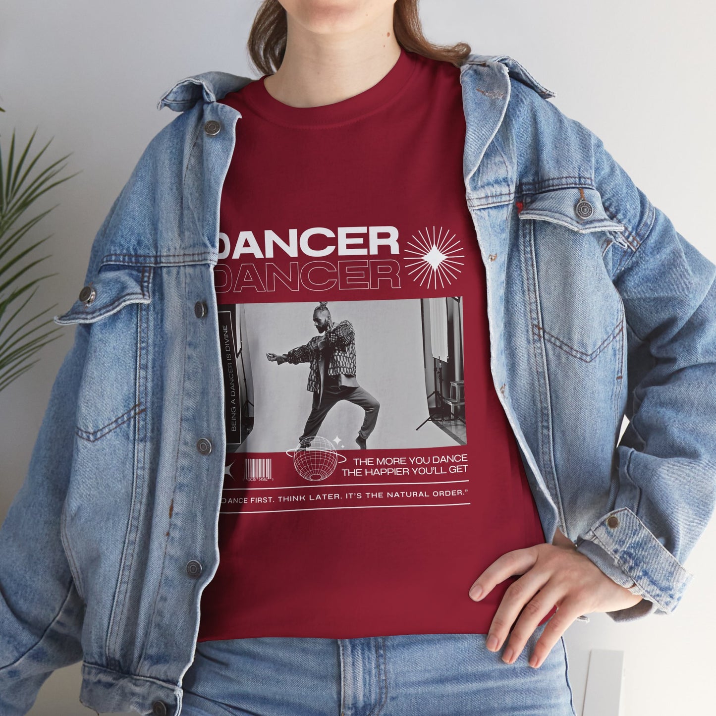 "Dancer "Jazz Pose Unisex Heavy Cotton Tee – Streetwear-Inspired Jazz Dance Graphic T-Shirt for Performers
