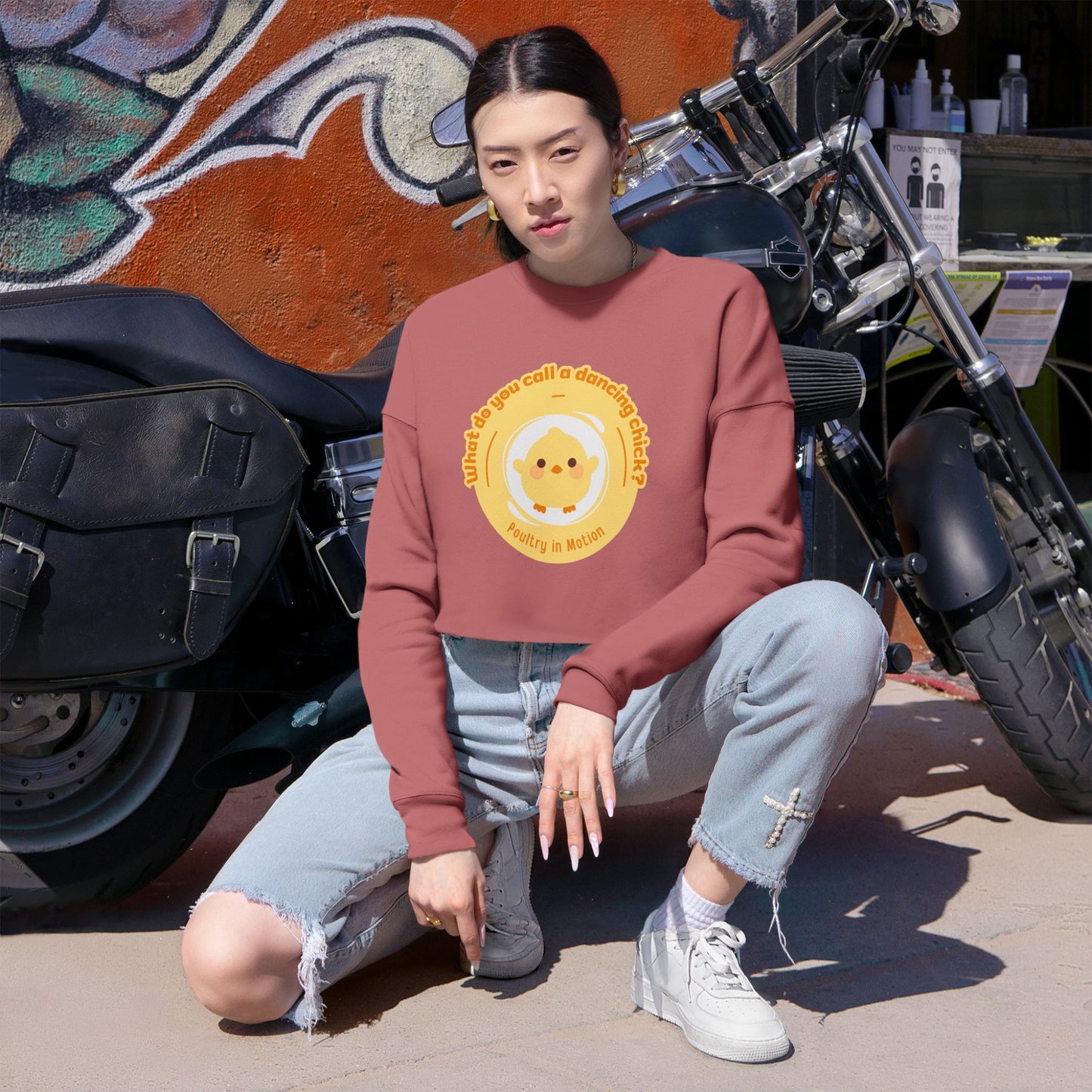 "What do you call a dancing chick? Poultry in Motion" – Women’s Cropped Dance Sweatshirt | Funny Dancing Chick Pullover with Cute Chicken Graphic