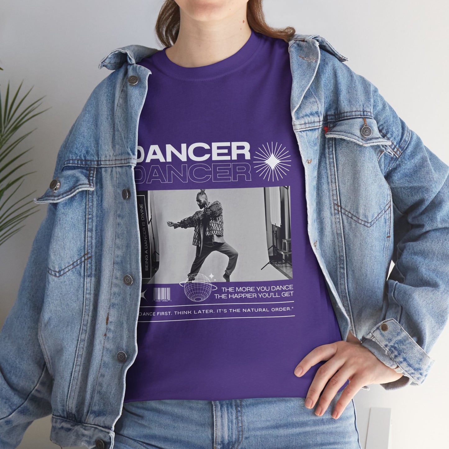"Dancer "Jazz Pose Unisex Heavy Cotton Tee – Streetwear-Inspired Jazz Dance Graphic T-Shirt for Performers
