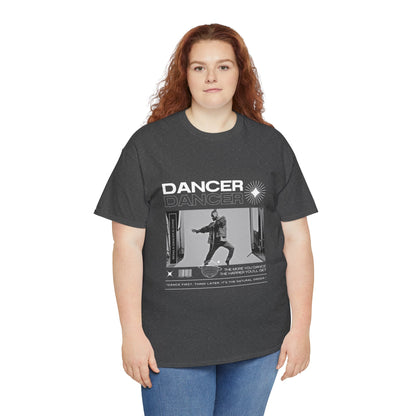 "Dancer "Jazz Pose Unisex Heavy Cotton Tee – Streetwear-Inspired Jazz Dance Graphic T-Shirt for Performers