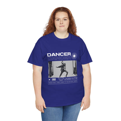 "Dancer "Jazz Pose Unisex Heavy Cotton Tee – Streetwear-Inspired Jazz Dance Graphic T-Shirt for Performers
