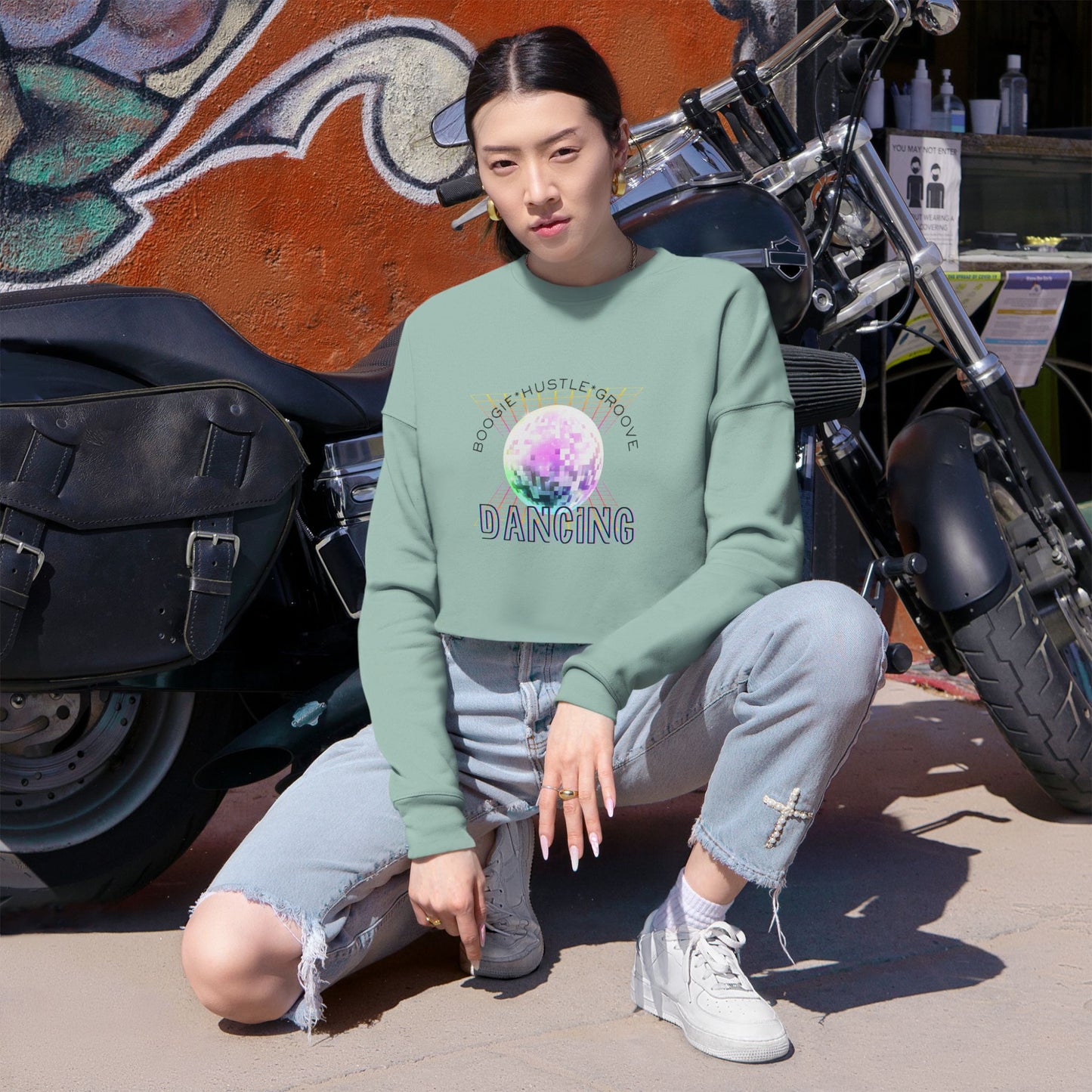 "Boogie, Hustle, Groove - Dancing" Streetwear Dance Graphic – Women’s Cropped Fleece Sweatshirt