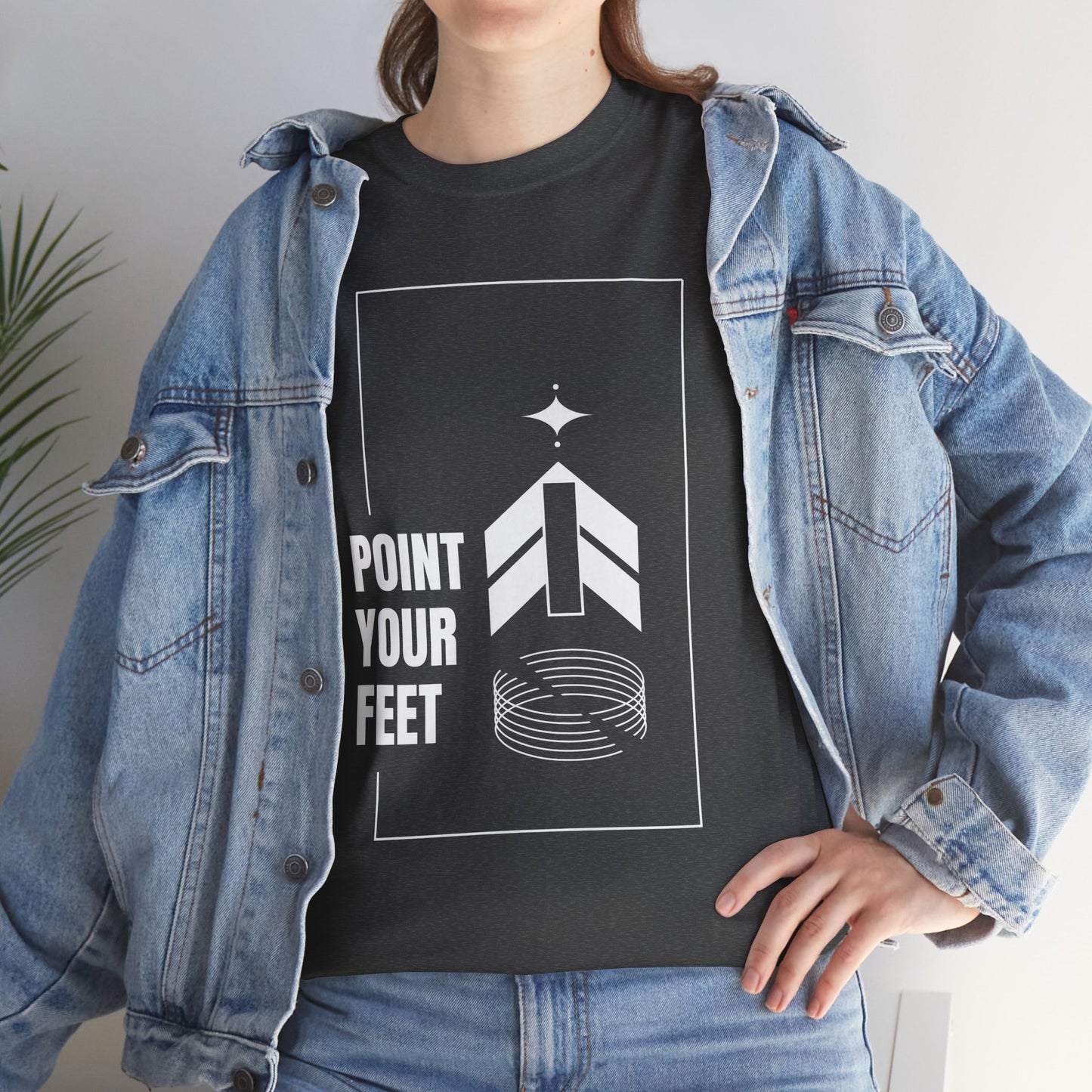 "Point Your Feet" Streetwear Dance Tee – Unisex Heavy Cotton Ballet-Inspired T-Shirt for Dancers