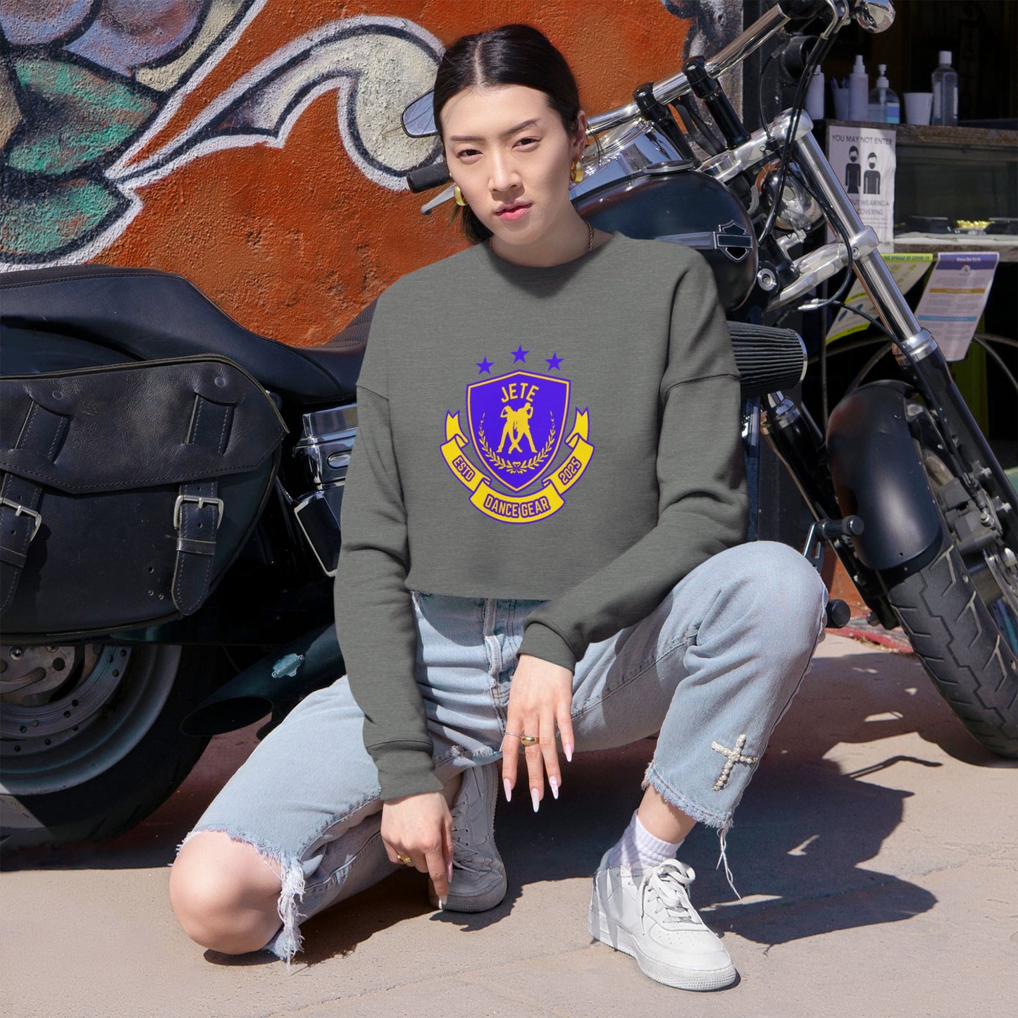 "Jeté Dance Gear" Women’s Cropped Dance Sweatshirt – Bold Collegiate-Inspired Graphic | Trendy Ballet & Studio Apparel for Dancers