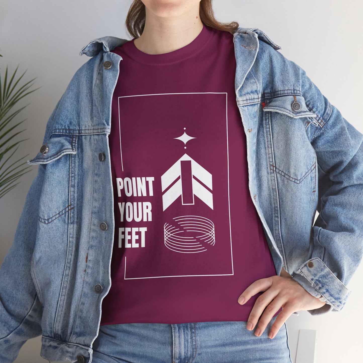 "Point Your Feet" Streetwear Dance Tee – Unisex Heavy Cotton Ballet-Inspired T-Shirt for Dancers